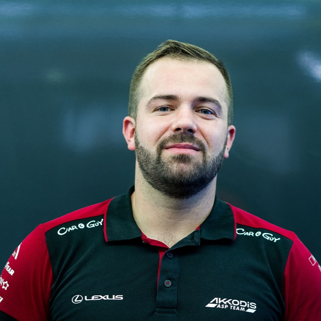 Fabian Moutault = Track Engineer & systems